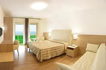 לידו די ג'סולו Hotel Bristol איטליה