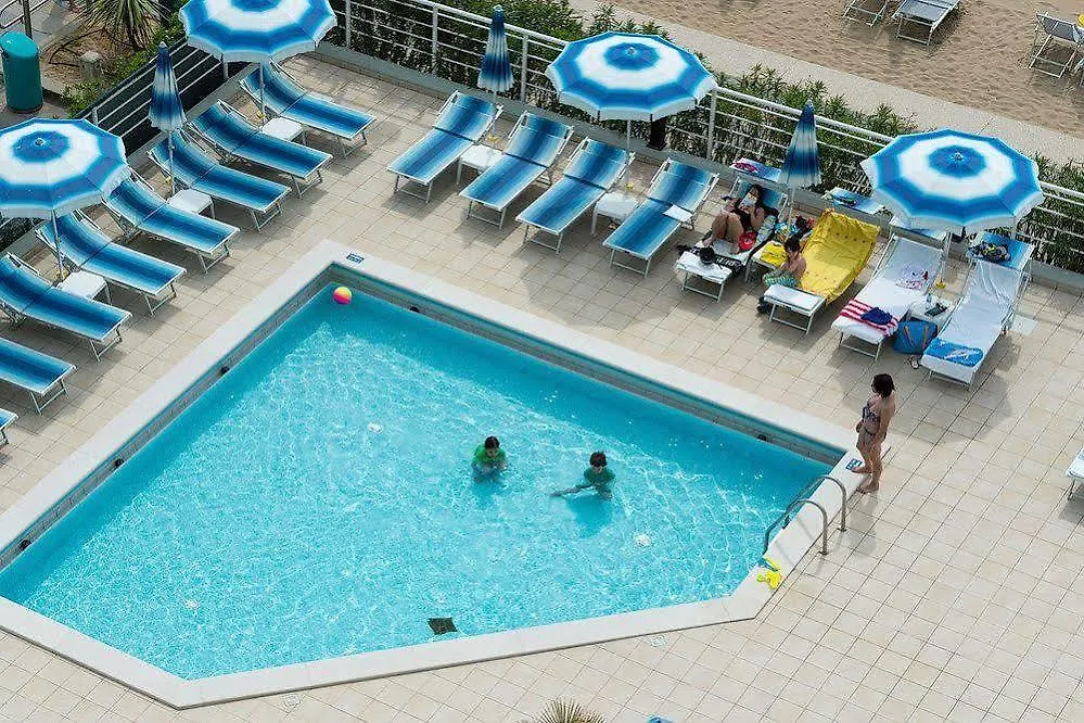 Hotel Bristol Lido di Jesolo 4*,